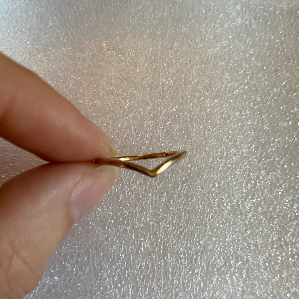 Pandora rose gold wishbone ring in a size 6